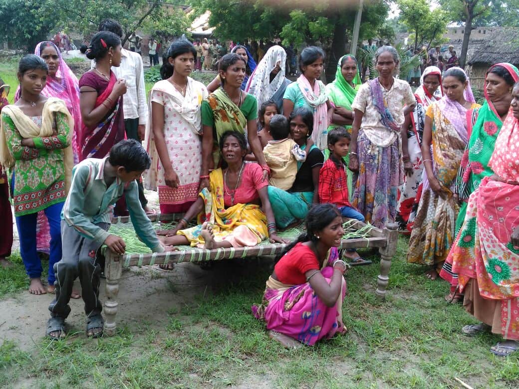 poisonous wine killed six person in azamgarh