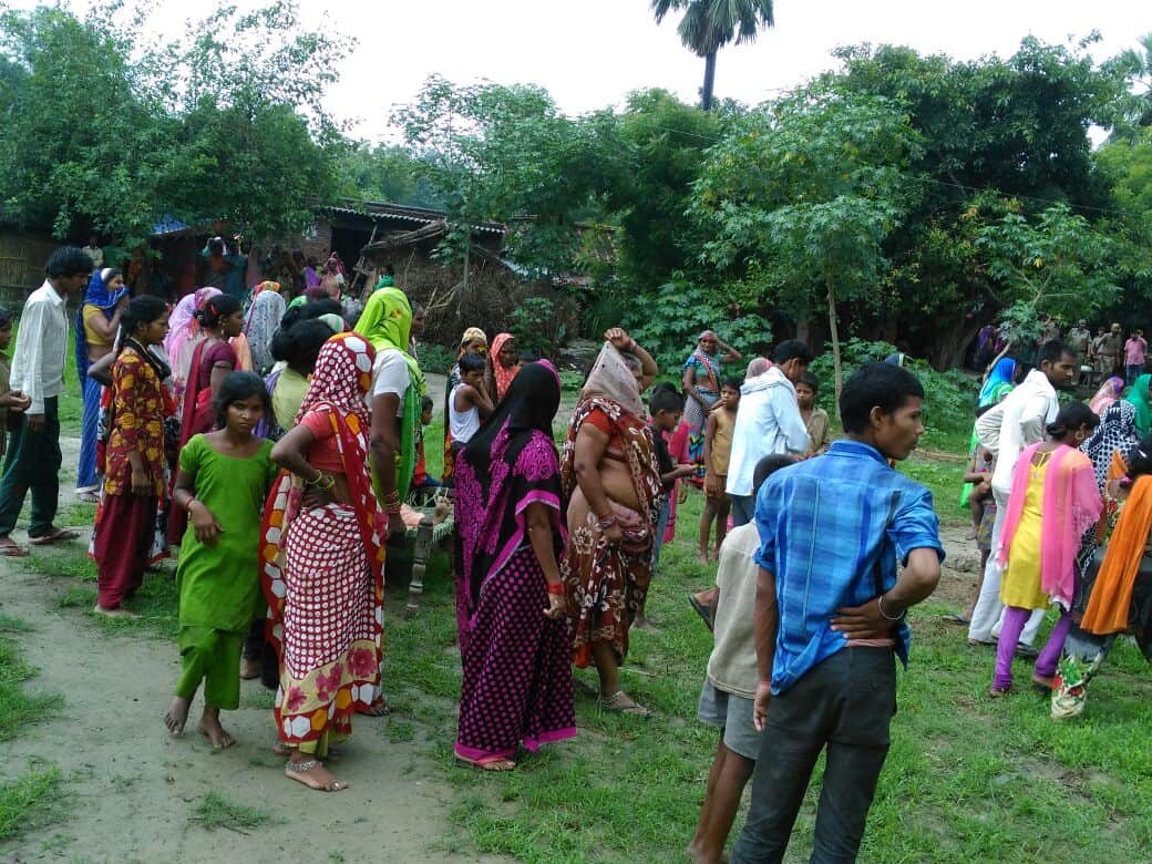 poisonous wine killed six person in azamgarh