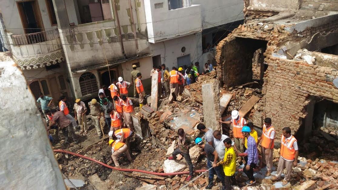 seven people died in bikaner due to fire in cracker godown