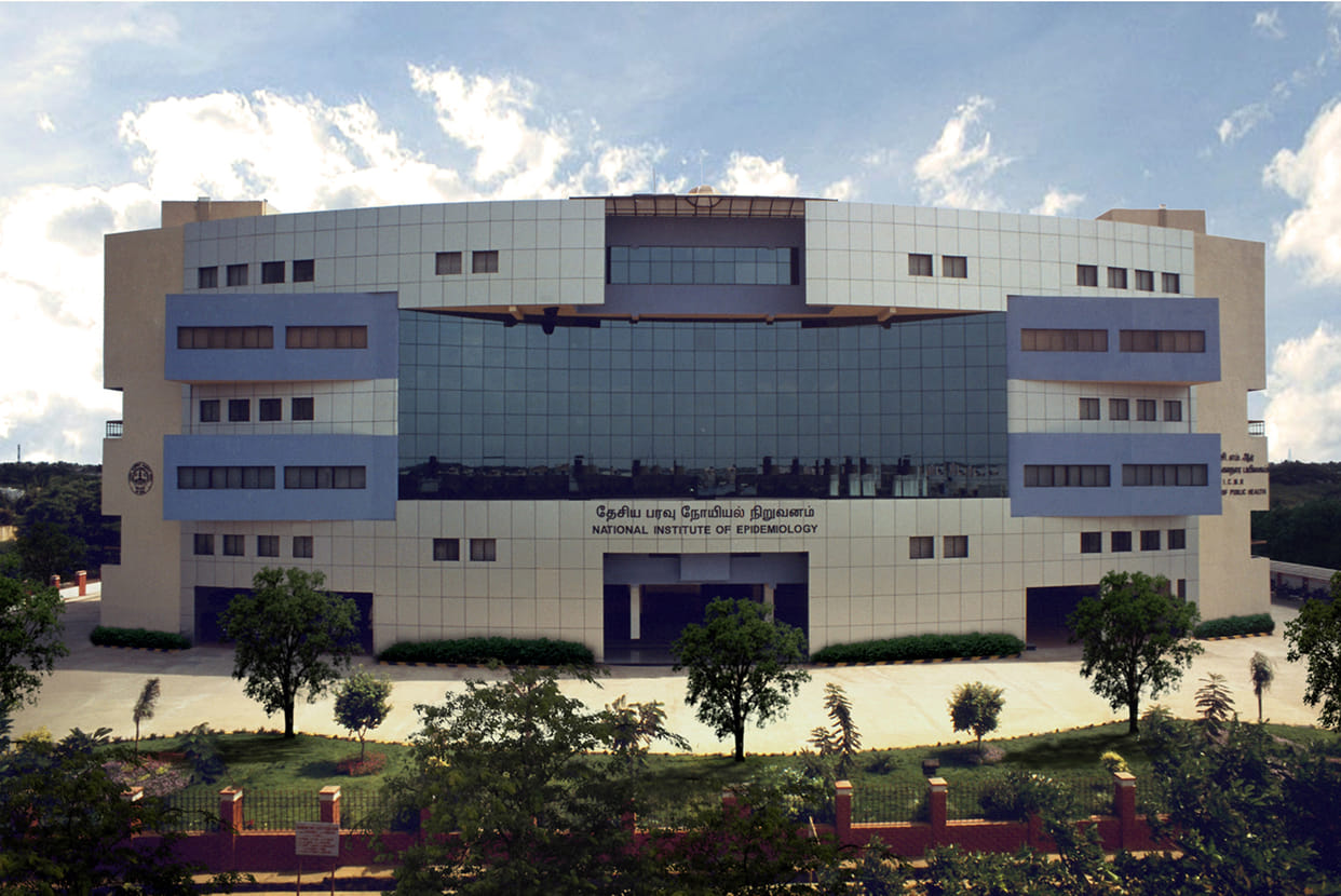   vacancies in national institute of epidemiology for lab assistant vs lab attendant