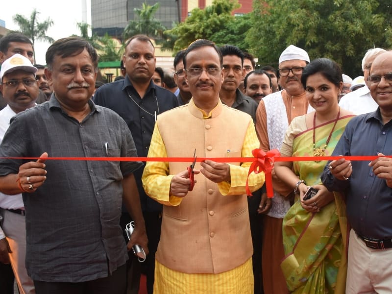  pics of mango festival in Lucknow.