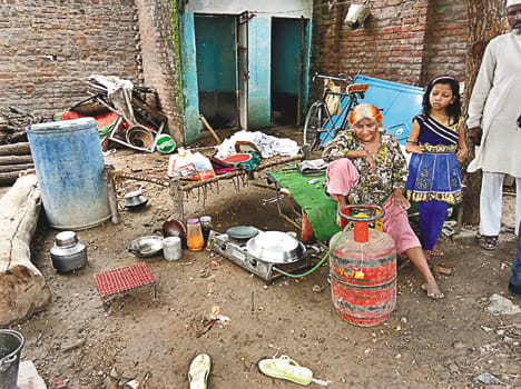 Six family members injured in roof collapse
