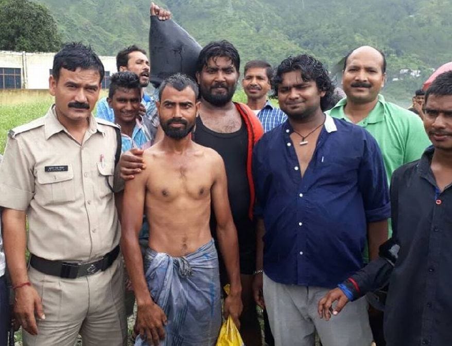 rescue operation of a boy stuck in alaknanda