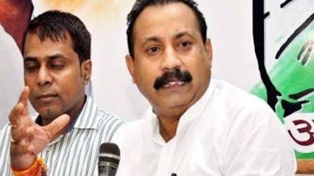  congress-state-president-ashok-chowdhary-assaults to modion-lalu-yadav