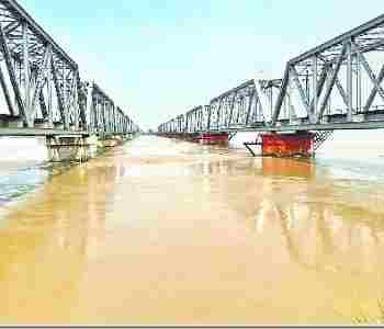 Ghaghra crosses red mark, four villages surrounded by water