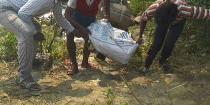 lady constable dead in raod accident sitting in liquor loaded dcm 