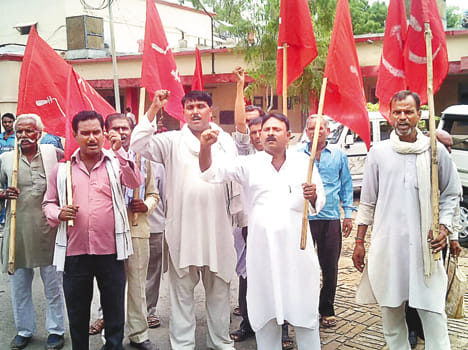 CPI men activists performed