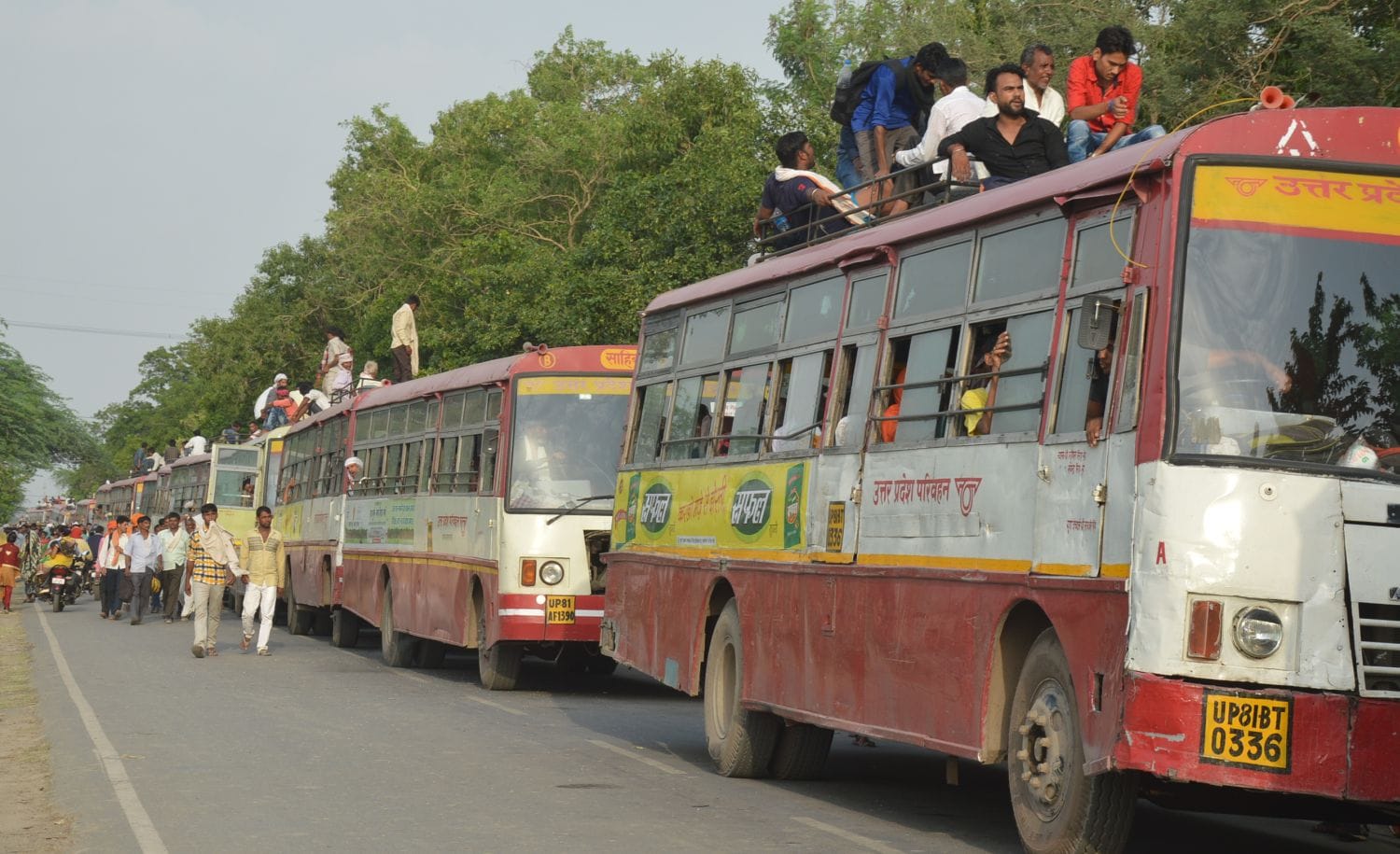 massive crowd in mudiya mela in goverdhan