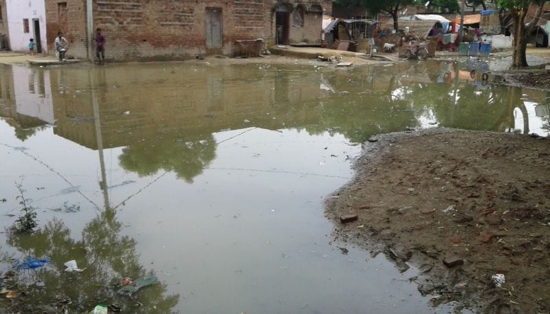 नौशेहरा में बदहाल जिंदगी जी रहे लोग