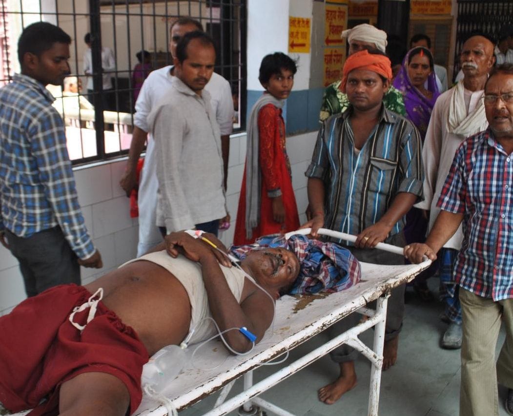 Azamgarh Seven more people die from poisonous liquor 