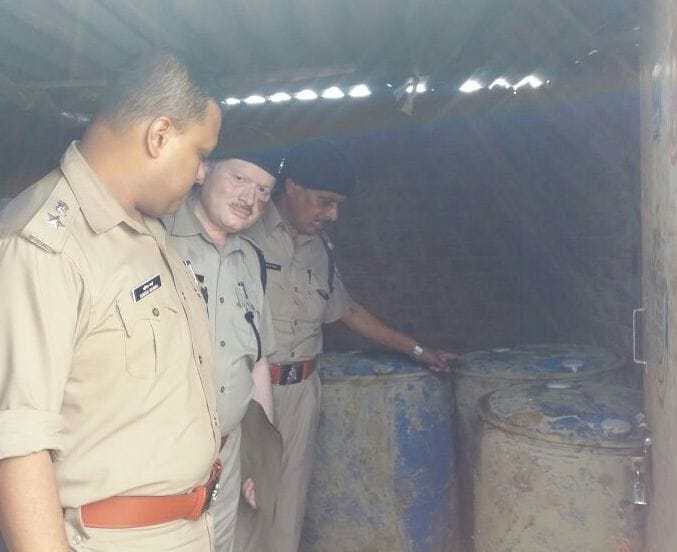 12 lakh illegal country liquor recovered