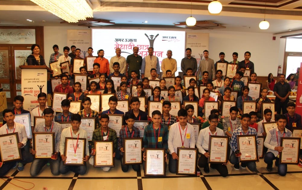 brillant student ayushi give tips of success