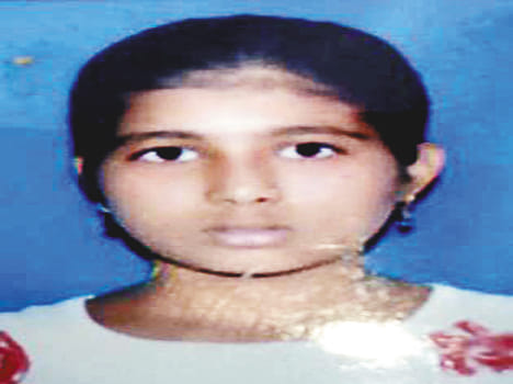 Schoolgirl dies due to lightning, sister screams