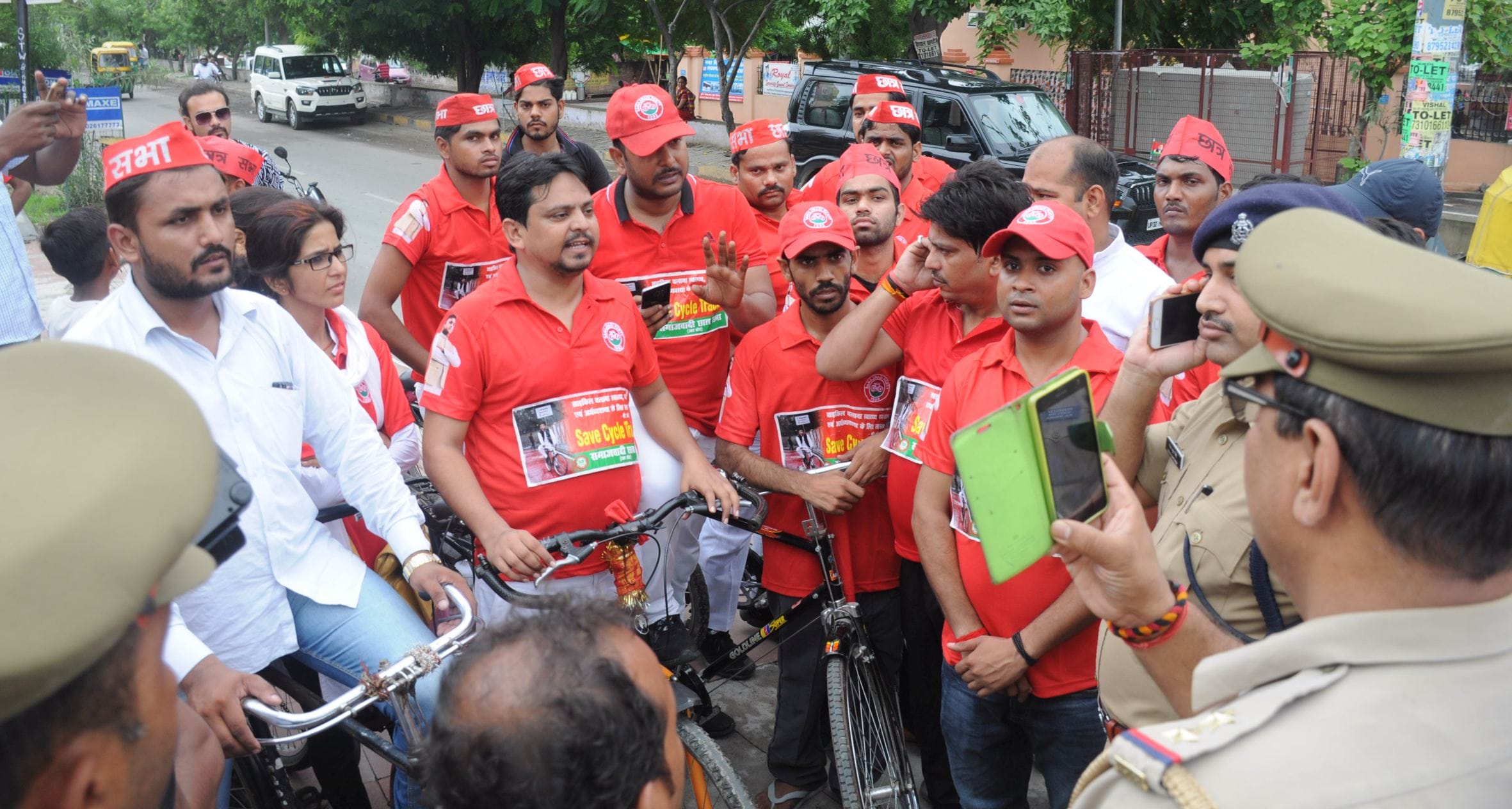 SP leaders march on cycle track.