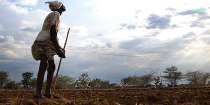 farmer hanged after loosing money 