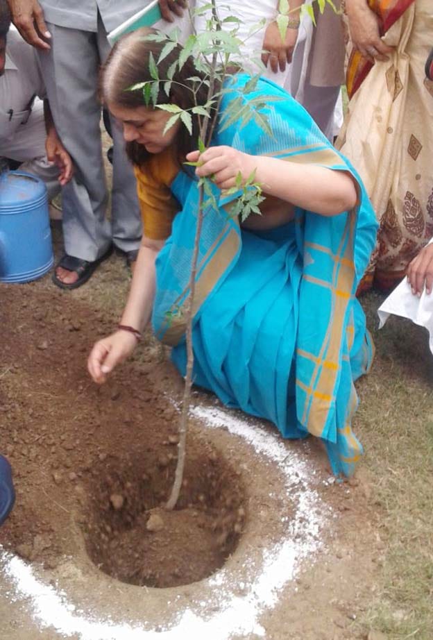 Pilibhit's development is my priority: Maneka Gandhi