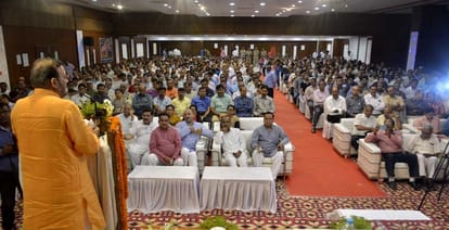 suresh khanna visit varanasi for devlopment work speed