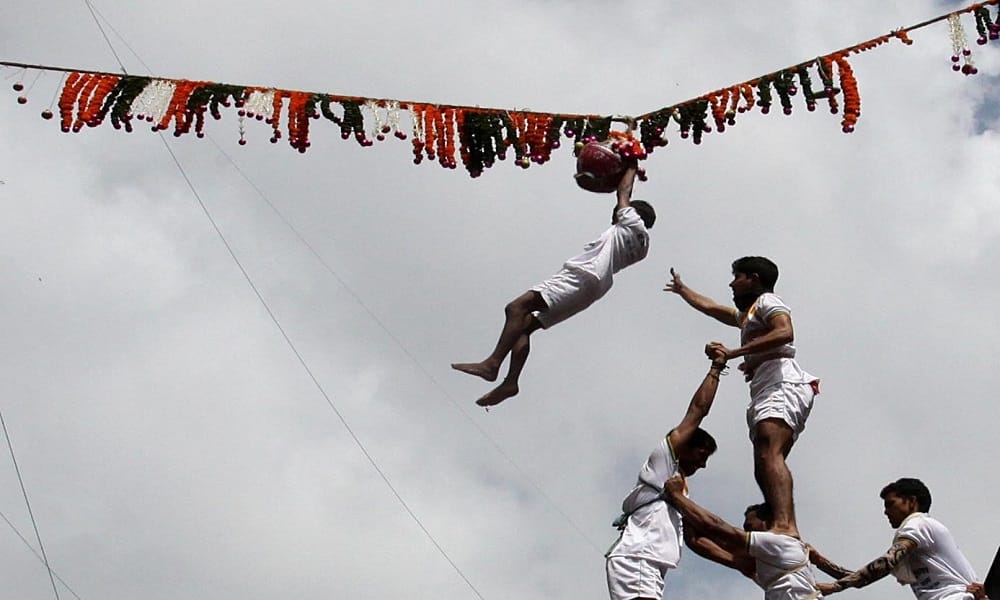 Children under the age of 18 are allowed to crack dahi handi in Maharashtra 