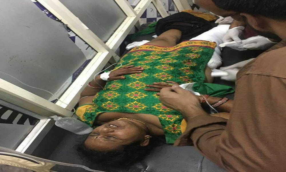many injured after terrorists attacked their bus in Batingu of J&K's Anantnag