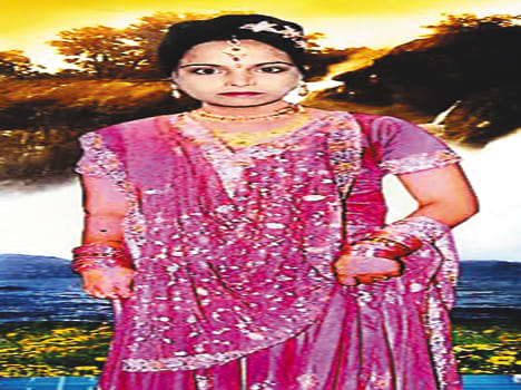 Woman poisoned in domestic violence, death