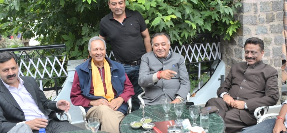 vijay mankotia and transport minister gs bali tea diplomacy