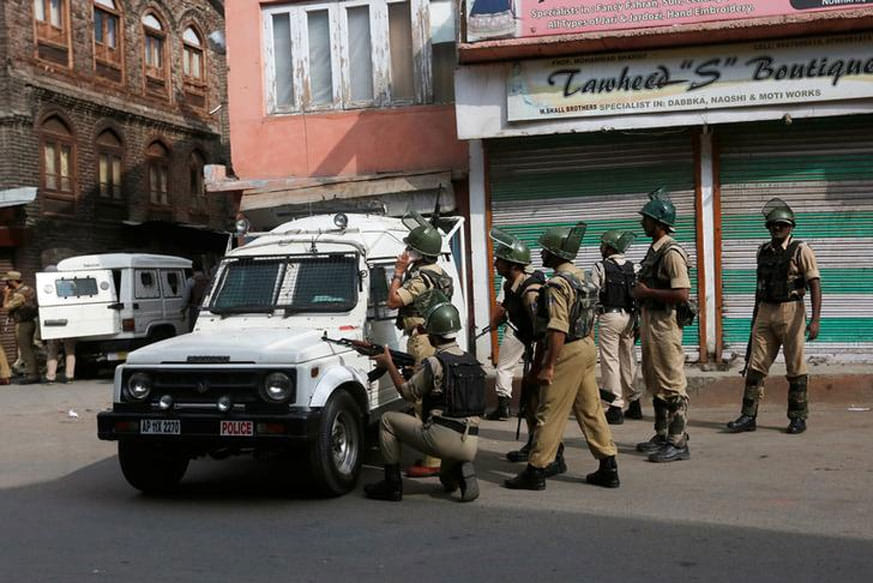 Jammu and Kashmir BJP leader's security officer missing along with aide along with weapons, police are searching