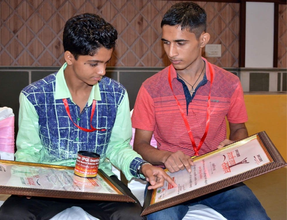 amar ujala medhavi chhatra samman 2017