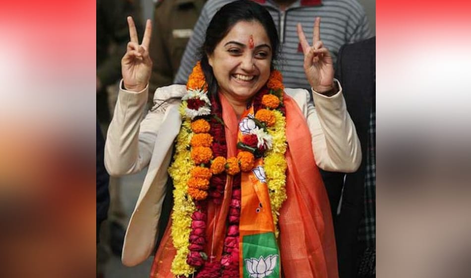 bjp spokesperson nupur sharma shares 2002 gujarat riots photo as bengal violence, get trolled