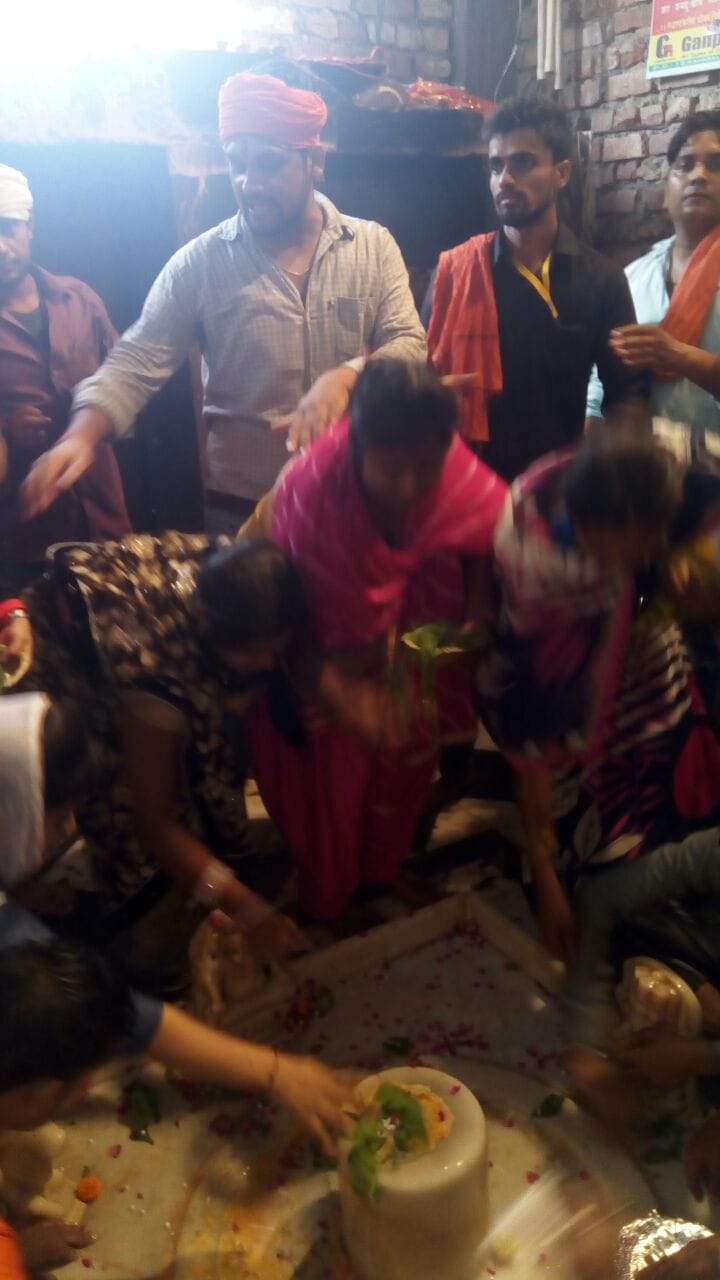 worship in the temples of lord shiva in agra