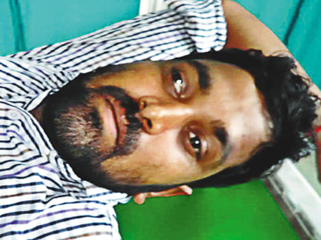 cash and mobile looted from cantaner driver