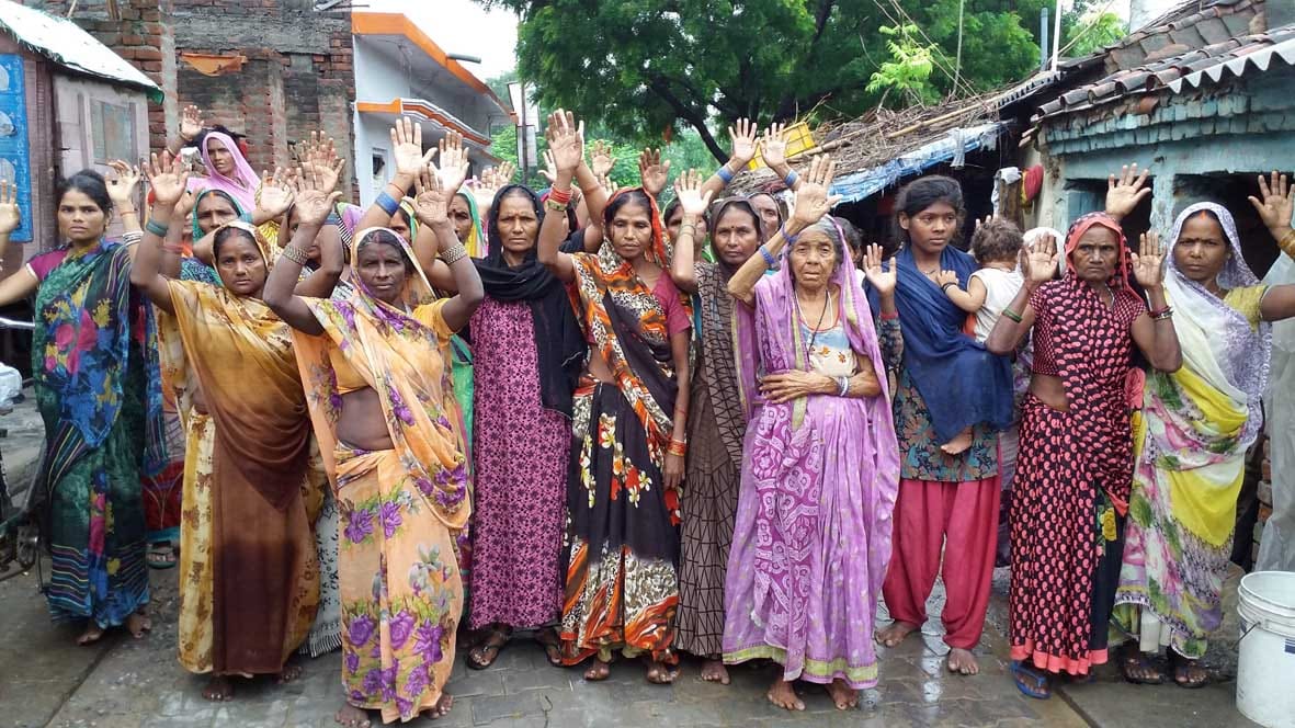 women protest against wine 