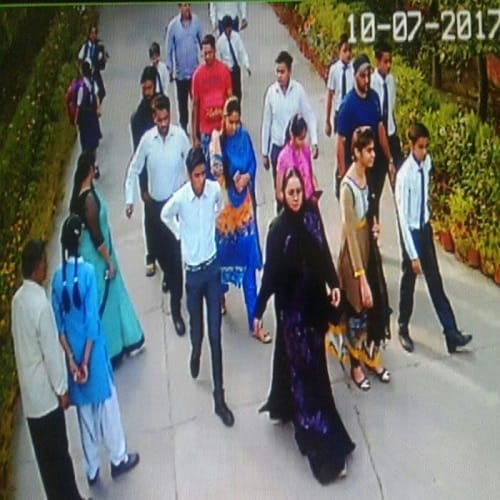 Abuses on the lips, whips in the hands ...know what happened when Lady reached school
