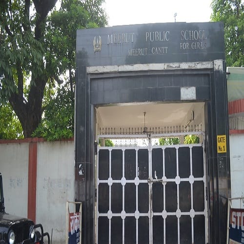 Abuses on the lips, whips in the hands ...know what happened when Lady reached school