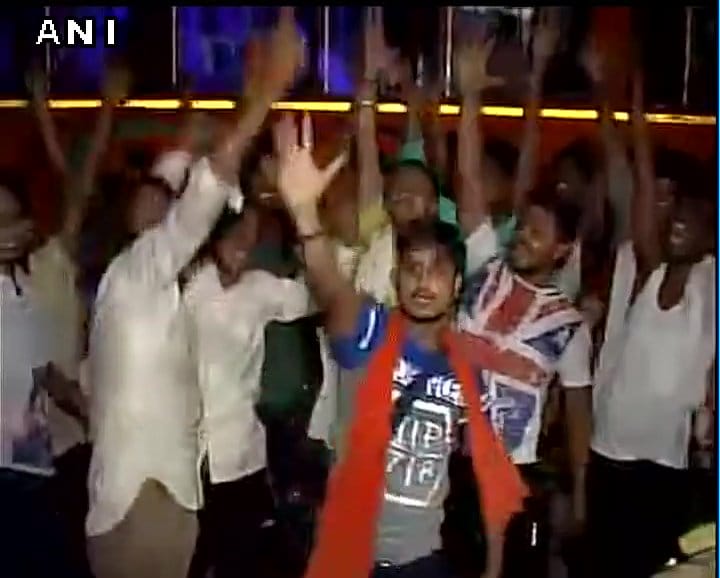 J&K: Fresh batch of pilgrims leave for the holy Amarnath cave shrine