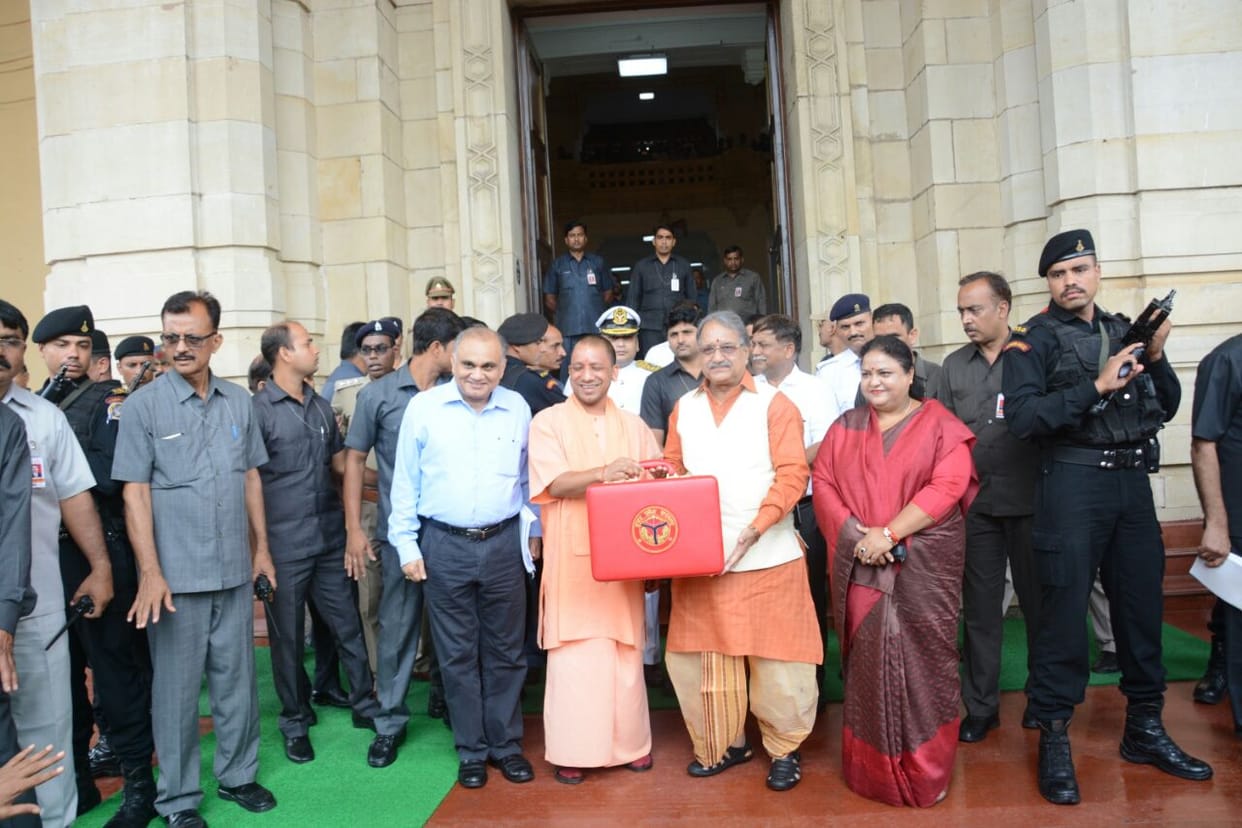 purvanchals buisnessman are not happy with yogi government budget