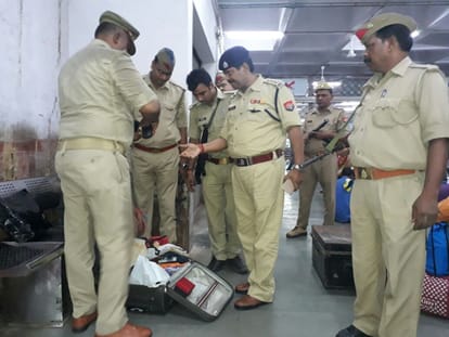 Amarnath yatra attack Varanasi pilgrims safe 