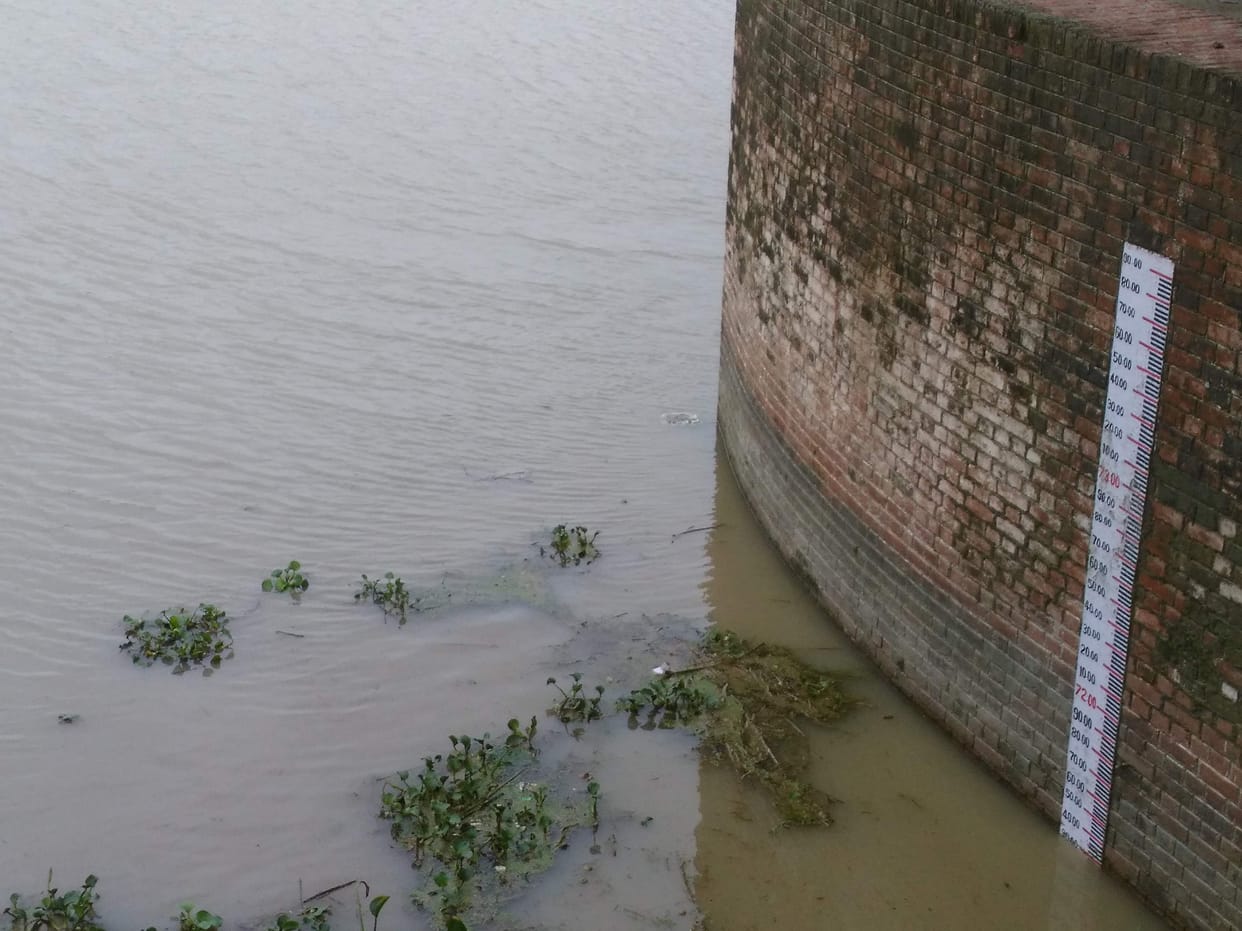 Ghaghra retains the risk of flooding on erosion