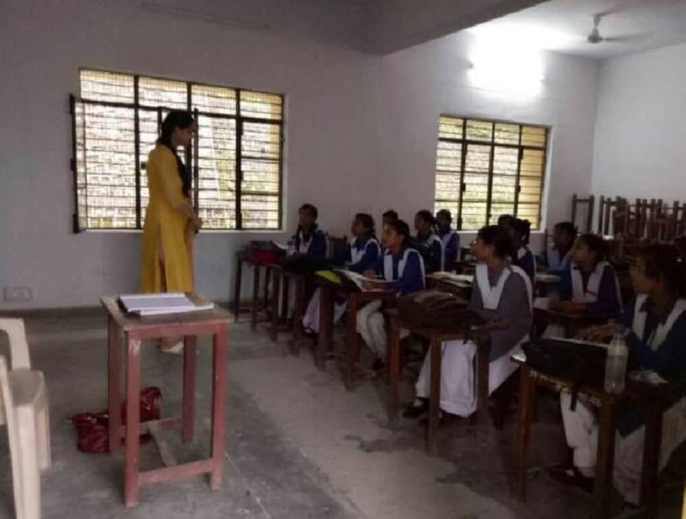 teachers day 2018 dm wife left luxury life for cut off hilly area student education
