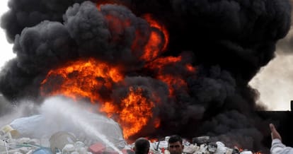 Fire in Panchkula sector 20 scrap market, city news