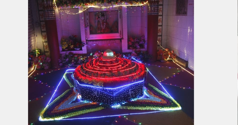 Lord Shiva makeup by flowers and fruits