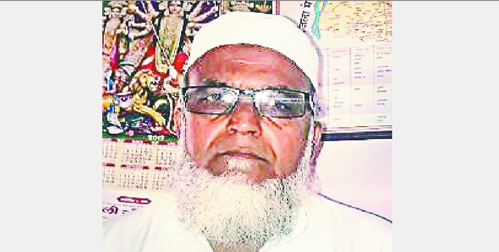 Salim kutta and Kadir were rushed to Mumbais JJ hospital firing