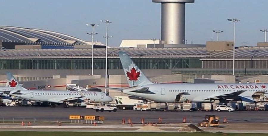 Air Canada plane nearly lands on a crowded taxiway at San Francisco