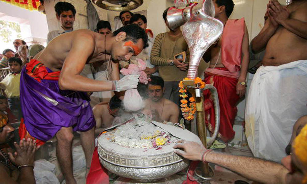 sawan 2017: Know why ash is lord shiva cloth, mystery related to death
