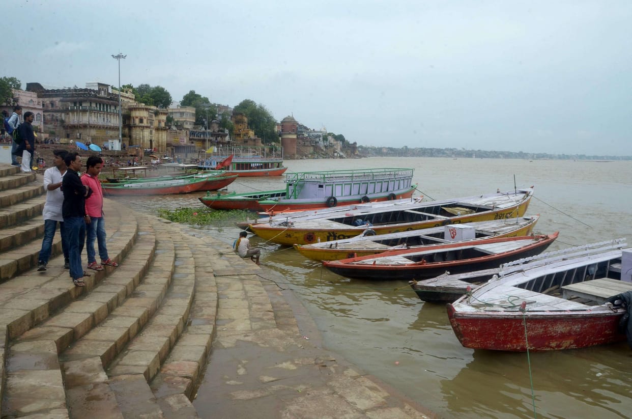 Ganga water level increase, mutual contact with 40 Ghats broken at Varanasi