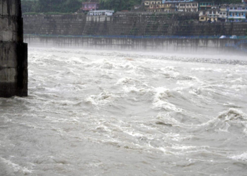 warning for rain and snowfall during 72 hours in uttarakhand