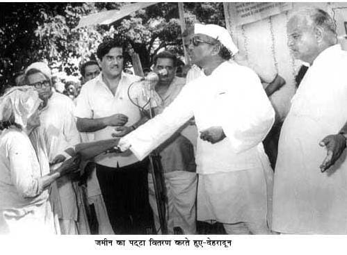 amitabh bachchan defeated former chief minister