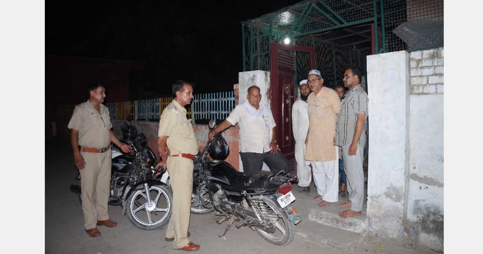 Bajrang Dal leader Kapil Vats Sitting on hunger strike