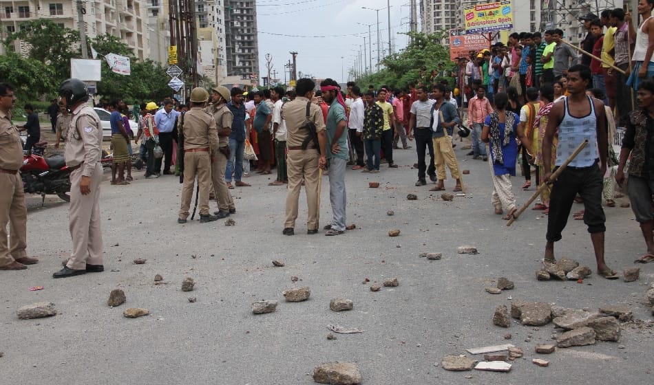  people rampage in noida mahagun society for allegedly hostage maid