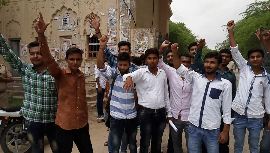 protest of students in alwar