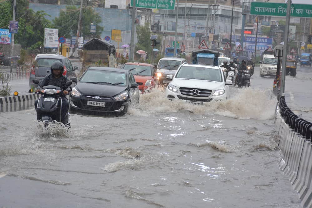 flood due to heavy rainfall in uttarakhand